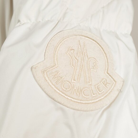 Moncler Genius Akishima White Quilted Down Jacket - Picture 8 of 16